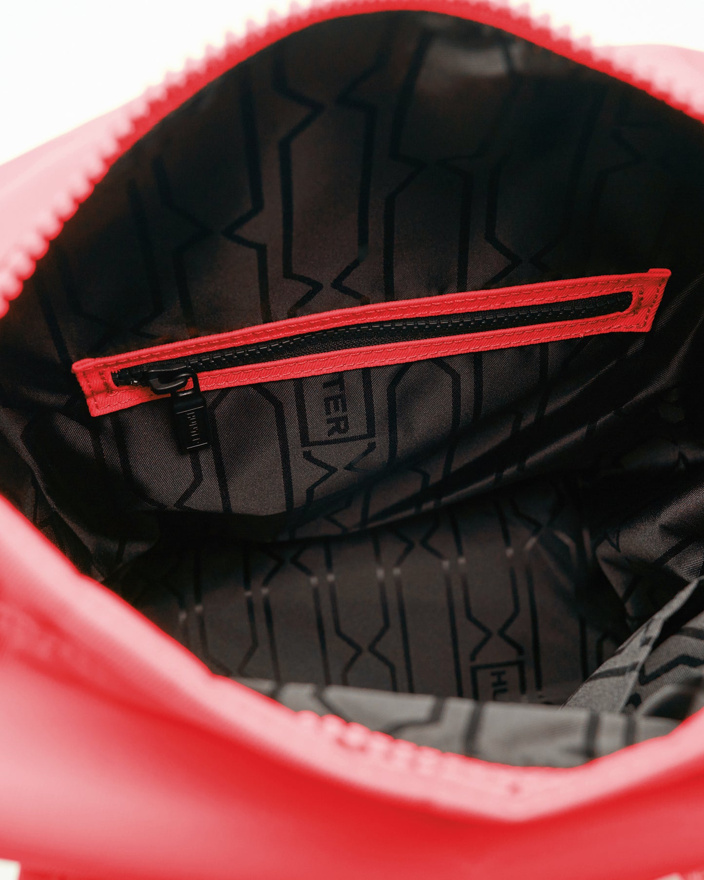 NYLON PIONEER MEDIUM TOPCLIP BACKPACK